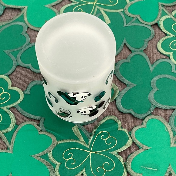 Mickey and Minnie Frosted Glass ☘️ - Picture 3 of 4